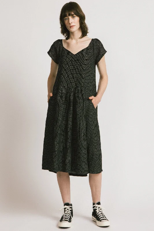 Deadwood Dress Graph