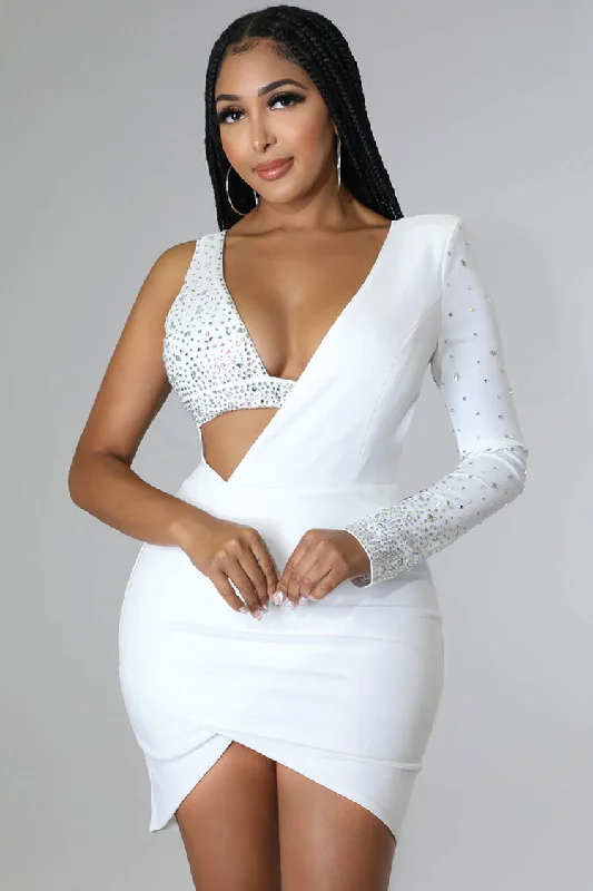 Asymmetrical Crystal Bra Long Sleeve Cutout Bodycon Party Mini Dress - White Comfortable Off-Shoulder Mini Dress