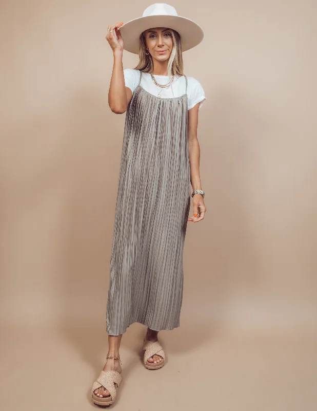 Priscilla Midi Dress Stylish Halter Neck Midi Dress