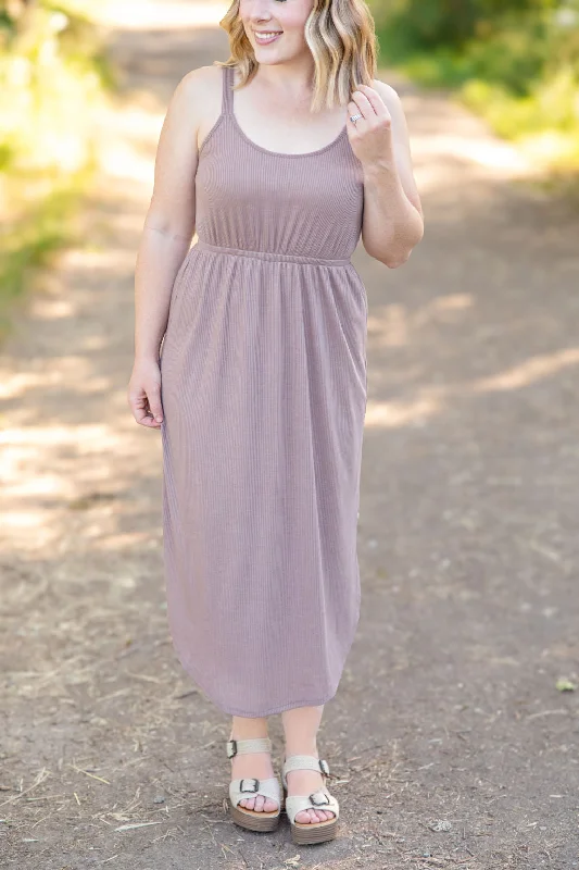 Reagan Ribbed Midi Dress - Mocha by Michelle Mae Comfortable Stretch Midi Dress