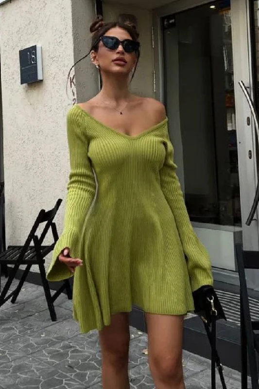 Sexy Deep V Neck Long Sleeve A Line Ribbed Knit Winter Party Mini Dress - Green Trendy A-Line Mini Dress