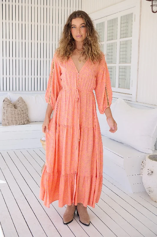 Ebony Maxi Dress - Paloma Paradise Elegant Maxi Dress with Pockets