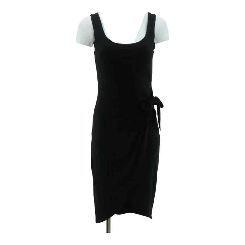 Black Solid Maxi Dress Comfortable Long-Sleeve Maxi Dress
