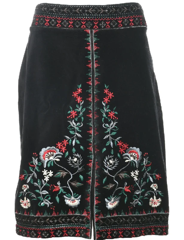 Embroidered Velvet A-line Skirt - L a-line skirt cut