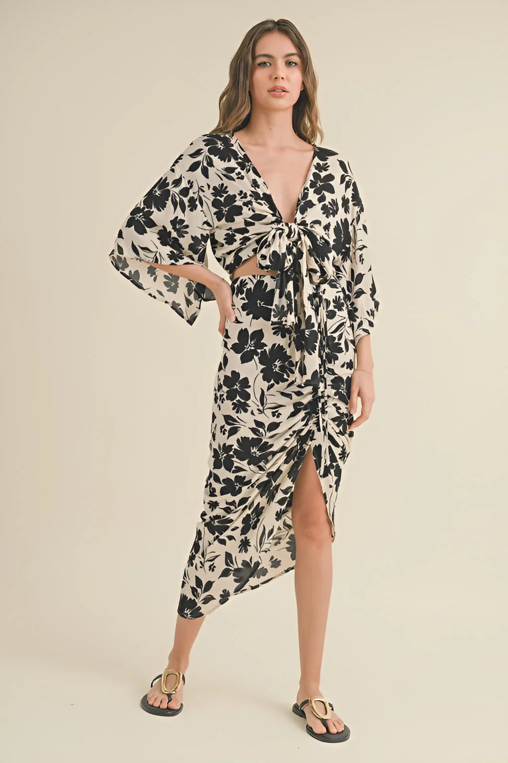PRINTED RUCHING SKIRT AND TIE BLOUSE casual skirt length